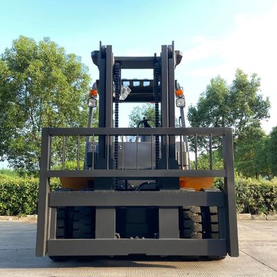 7 Ton Load Capacity Diesel Forklift with Automatic Transmission and Reinforced Mast