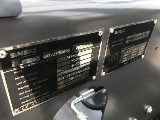 4トンのディーゼルフォークリフト 4000kgディーゼル動力フォークリフト 3mから6mの上げ高度