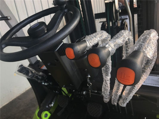 3000kg ニッサン エンジン ディーゼルフォークリフト SNSC Lpg ガス ディーゼル リフト トラック
