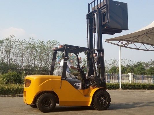 OEM 4トンのディーゼルフォークリフト SNSCディーゼルフォークリフト 2段マスト