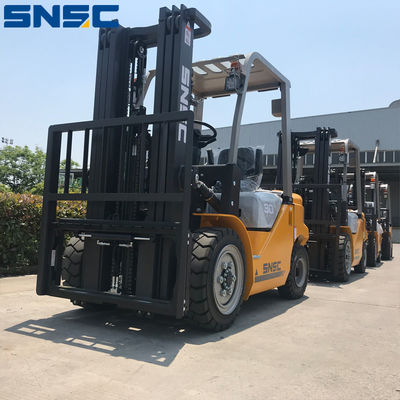 2500kg 輸送コンテナフォークリフト 中国 Gq491 Lp ガスフォークリフト