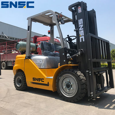 2500kg 輸送コンテナフォークリフト 中国 Gq491 Lp ガスフォークリフト