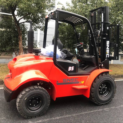 3.5トンの4x4フォークリフト 小型荒地フォークリフト FD35ディーゼルエンジン