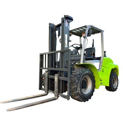 サイドシフト 4x4フォークリフト YUNNEI エンジン 3500kg 小型オフロードフォークリフト