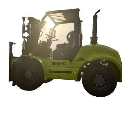3000kg 3500kg オールホイール駆動フォークリフト トリプルマスト ディーゼルフォークリフト