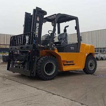 7T Load Capacity Heavy Duty Diesel Forklift With Long-Life Engine and Reinforced Mast